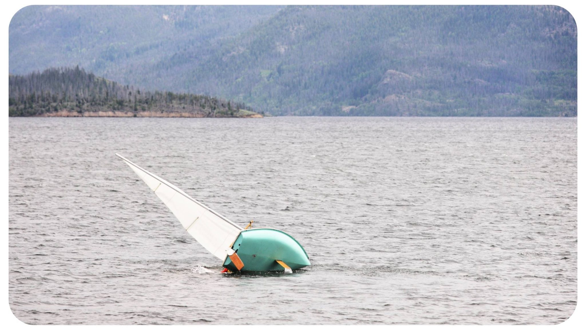 Can a Sailboat Tip Over? Here’s the Truth